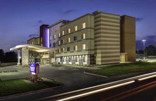 Noblesville Hotel | Fairfield Inn and Suites by Marriott Indianapolis/ Noblesville