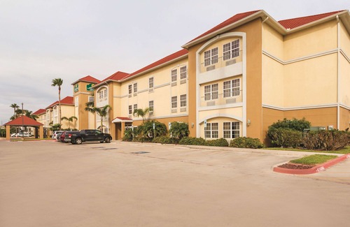 Pharr Hotel | La Quinta Inn & Suites by Wyndham Pharr - Rio Grande Valley
