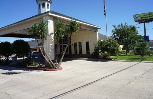 Harlingen Hotel | Americas Best Value Inn Harlingen