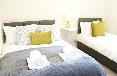 Harlington Hotel | The Close Airport