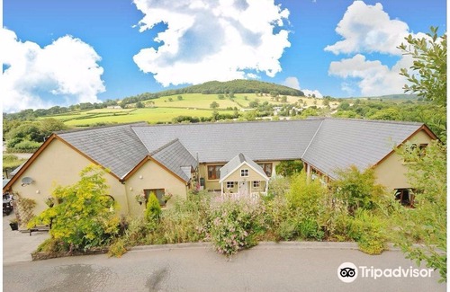 Defynnog Hotel | Castlelodge