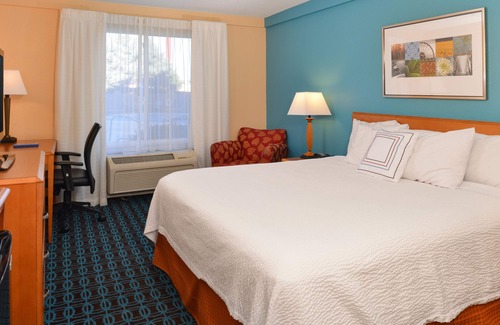 Georgetown Hotel | Fairfield Inn & Suites by Marriott Lexington Georgetown/College Inn