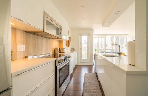 Downtown Vancouver Apartamento | Sunset Beach Walk 2BD+2BA+1PRK Yaletown