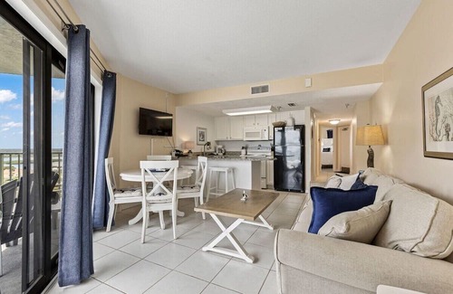 Daytona Beach Shores Condominio | Seahorse Suite 907 at Sunglow Resort