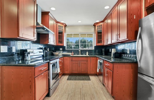 Livermore Casa | Livermore's Best: Spacious Family Home with Patio and Yard