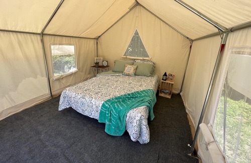 Silver Point Alquiler De RV | Tentrr Signature Site - Payback at Defenders Retreat - Site J