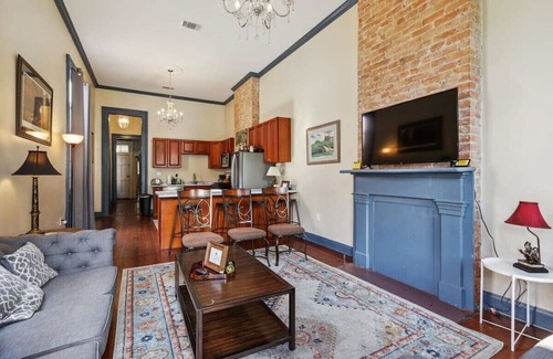 Faubourg Lafayette Casa | Historic Uptown 5br- Great for Groups!