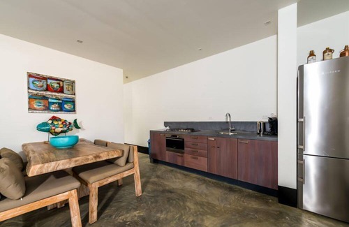 Belnem Condominio | Luxury Living: Modern 2 Bedroom Condo with Outdoor Pool