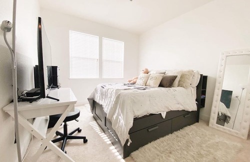 Pittsburg Casa | Beautiful Spacious Home