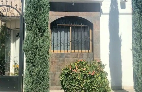 Los Mochis Casa | Casa en Col. Scally, Cerca de Todo!! Excelente Sector!