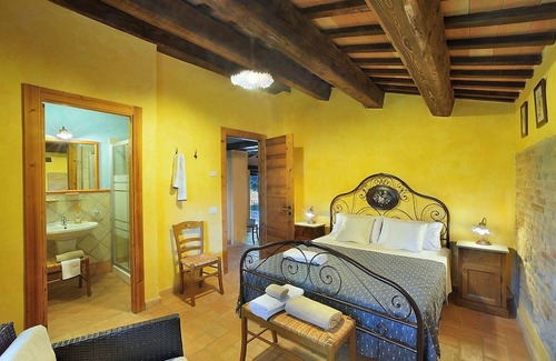 SantʼAngelo in Pontano Casa | Belvilla by OYO Il Rigogolo