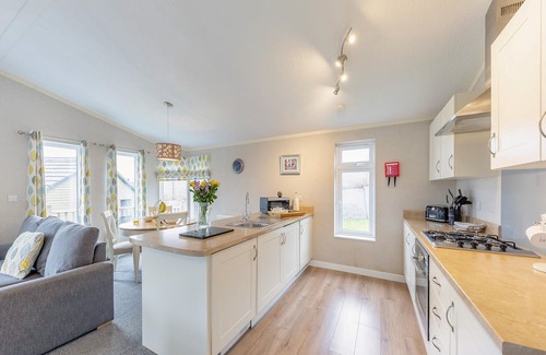 Ashby Woulds Cabina | 2 bedroom accommodation in Overseal, Nr Ashby-de-la-Zouch