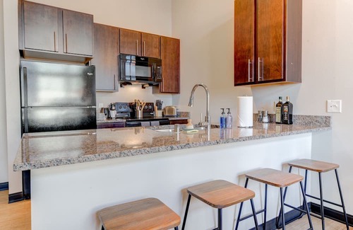 Westown Apartamento | Milwaukee | Charming 1BD/1BA Downtown Apartment
