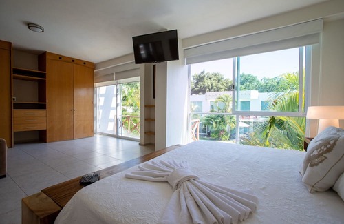 Nuevo Vallarta Apartamento | 1 min to beach, spacious with big pool