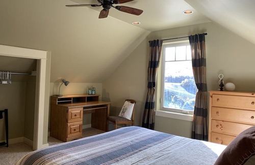 Selah Casa | Lookout View Suite-Private LV, Bdrm, Bath in Family Home