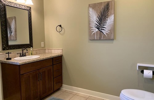 Selah Casa | Lookout View Suite-Private LV, Bdrm, Bath in Family Home