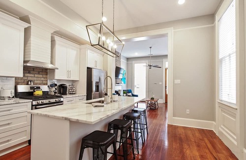Faubourg Livaudais Casa | Walk to Historic St. Charles Street!