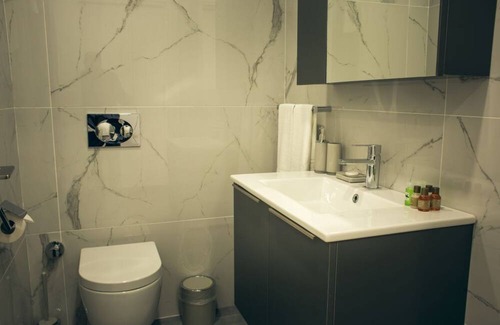Trikomo Apartamento | Studio Flat w Pool, Balcony Near Beach in Iskele