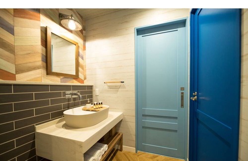 Karasumaoike Casa | Double studio HAWAIAN CHILL for 1 night without / Kyoto Kyōto