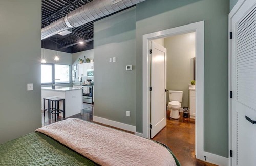 Nashville Apartamento | NEW Studio with 2 Queen Beds 7 mins to Broadway!