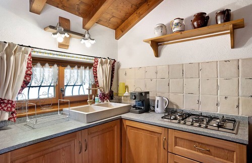 Rabbi Apartamento | "Chalet Berghof Laret Arnica" with Whirpool and Wi-Fi