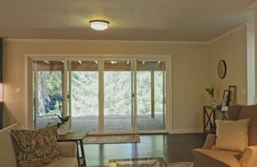 Cedar Ridge Casa | Spacious home in the Sierra foothills just minutes to downtown, hiking, skiing.