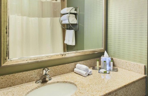 Buford Highway Casa | Southern Hospitality! Near Zoo Atlanta & Georgia Aquarium! FREE Parking!