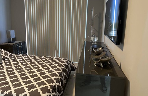 Doral Apartamento | Amazing Apartment Downtown Doral *Super Clean* New Listing* Close to Everything