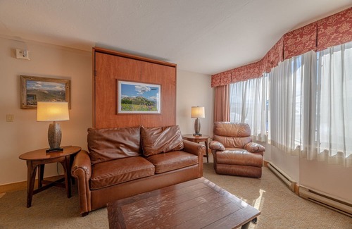Crested Butte Condominio | Grand Lodge 1-Bedroom Condo with Mountain Views - No Cleaning Fee! by RedAwning