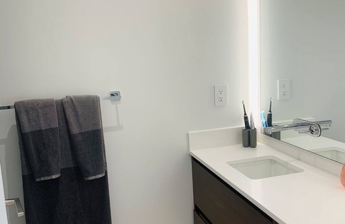 Village North Condominio | NEW RENO - 3 bedroom Whistler village Condo Great location!