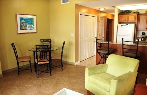Fort Morgan Condominio | Dunes 207- Beautiful Beach, Beautiful Location, EASY TO BOOK!!! Free Wi-fi!
