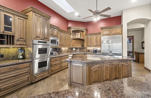 Central Scottsdale Casa | Large 6BR w Private Pool & Arcade. Book now for Spring Training cactus league