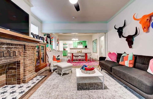 Central Oklahoma City Casa | Color Pop Cottage - Half mile from Plaza district