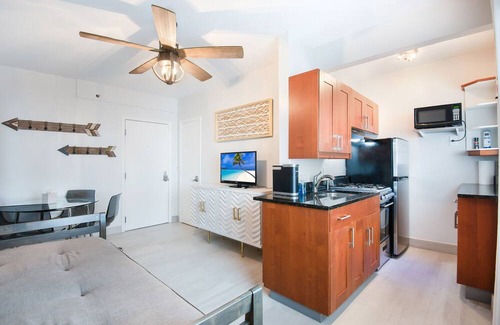 South of Fifth Condominio | BEACHFRONT/SOUTH OF FIFTH/OCEAN VIEW/CLEAN/POOL