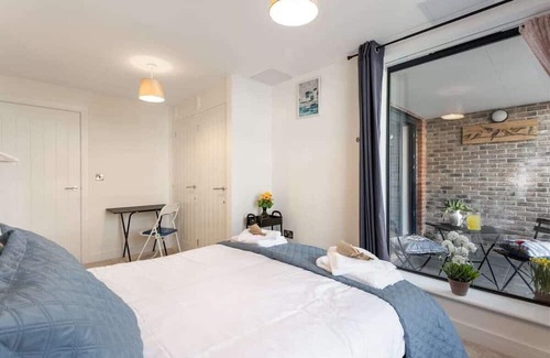 Margate Apartamento | Host & Stay | Farrier William