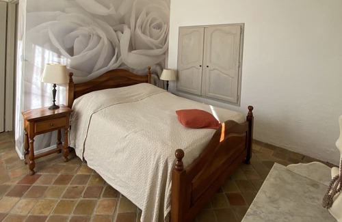 Merindol Casa | Family home for vacation