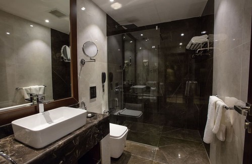 Hera Street Hotel | Seasons Park Hotel