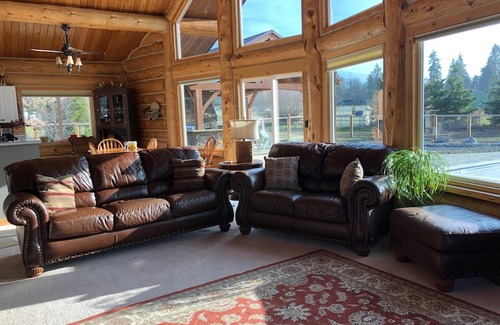 Parkdale Casa | El Yetti, Parkdale / Hood River Paradise