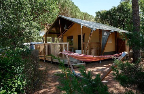 Roquebrune-sur-Argens Alquiler De RV | Campamento familiar evocador en la hermosa Costa Azul