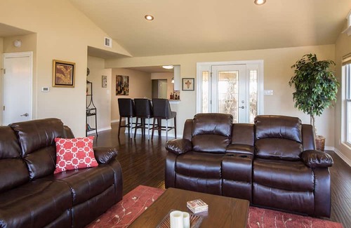 Canyon Lake Casa | ¡MIRE LOS FUEGOS ARTIFICIALES DESDE LA CUBIERTA EL 4 DE JULIO!~ ¡VISTAS MAGNÍFICAS DEL LAGO!~ SLEEPS 11