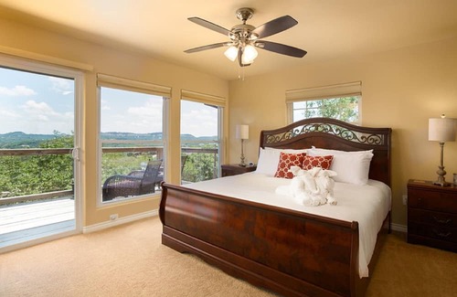 Canyon Lake Casa | ¡MIRE LOS FUEGOS ARTIFICIALES DESDE LA CUBIERTA EL 4 DE JULIO!~ ¡VISTAS MAGNÍFICAS DEL LAGO!~ SLEEPS 11