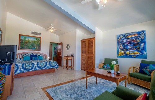 San Pedro Condominio | "Sunset Beach" A6! - 3 bedroom/2 balconies face private beach/WiFi/AC/kayaks