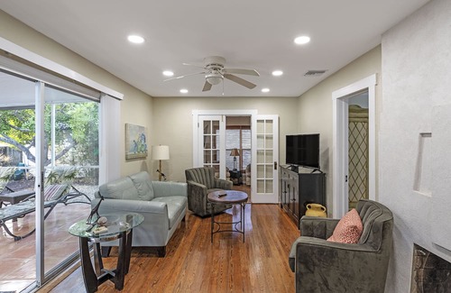 Sarasota Casa | Playa privada a 1 cuadra de la playa de Lido. 1/2 milla St. Armand Circle