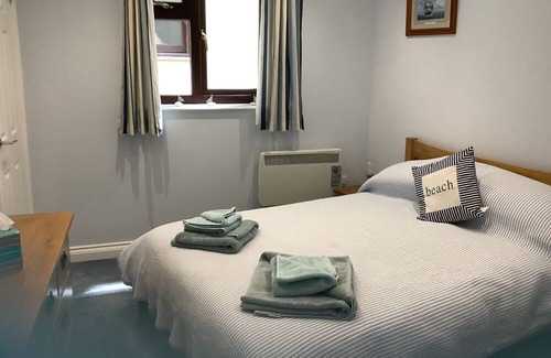Mevagissey Casa | Delightful home with balcony overlooking the sea. Easy access, Free car park