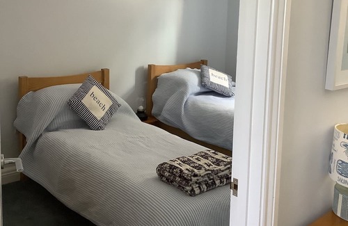 Mevagissey Casa | Delightful home with balcony overlooking the sea. Easy access, Free car park