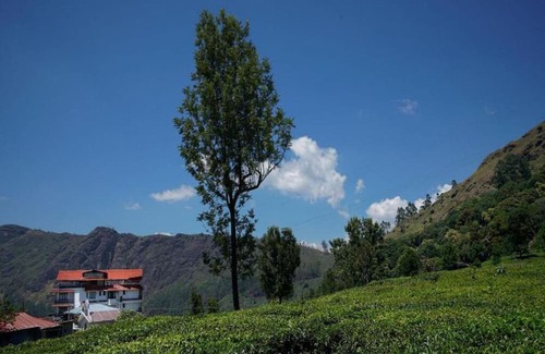 Munnar Complejo | Memorable Stay Views/Attukad Waterfalls/Hydel Park