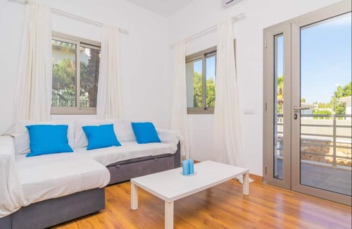 Son Serra de Marina Chalet De Esquí | Townhouse with Private Pool