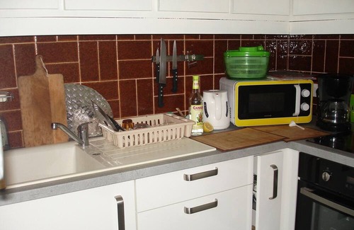 Lege-Cap-Ferret Casa | House sleeps 6, partial view of the Bassin, shady garden, near the ocean