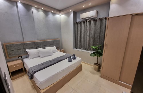 Abdin Hotel | Cairo Plaza Manchester Hotel