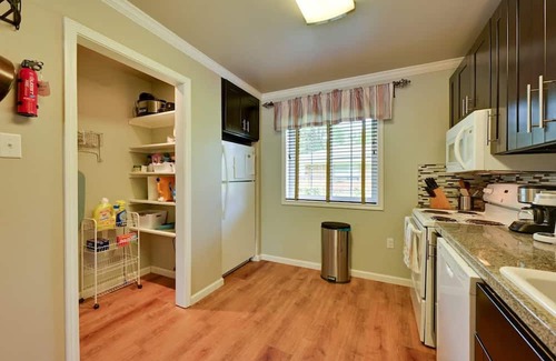 Nacogdoches Apartamento | The Homestead Luxury-cozy 2BR Apartments Near SFA